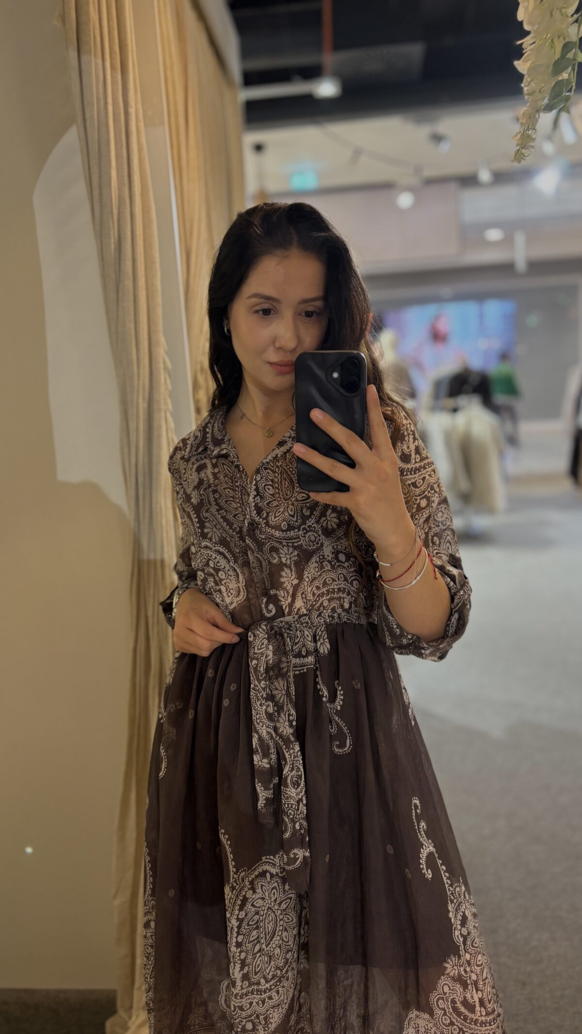 Sukienka maxi z wzorem paisley